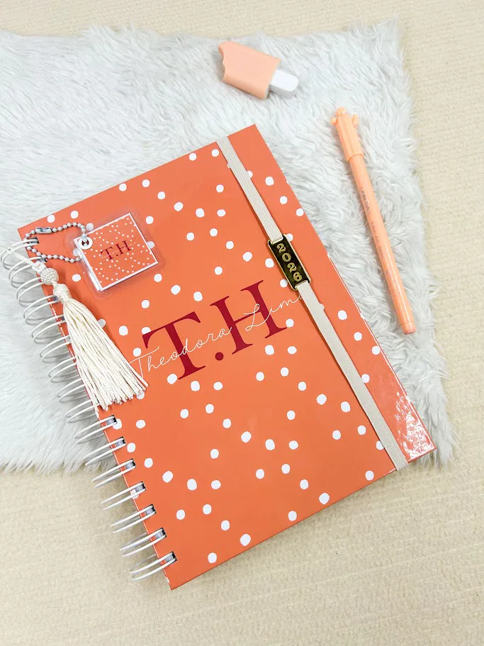 Caderno Pautado A5 Bolinhas